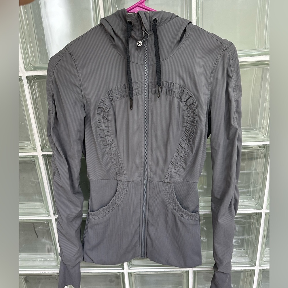 Lululemon Reversible Grey Jacket - image 4